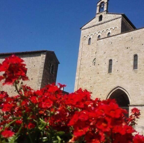 Affittacamere La Piazzetta อานาญี ภายนอก รูปภาพ